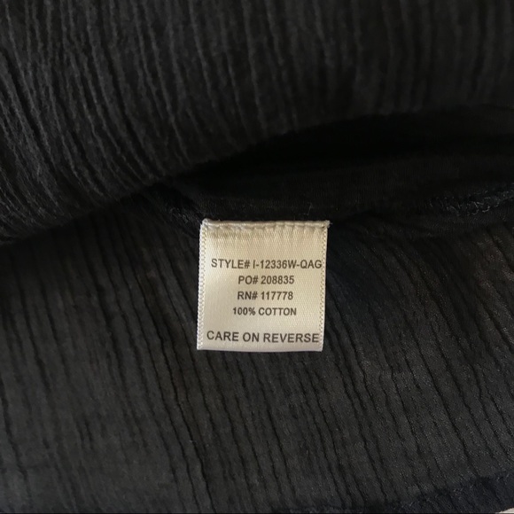 NWOT / Vici Lovestitch Noah Eyelet Trim Top - Picture 10 of 11